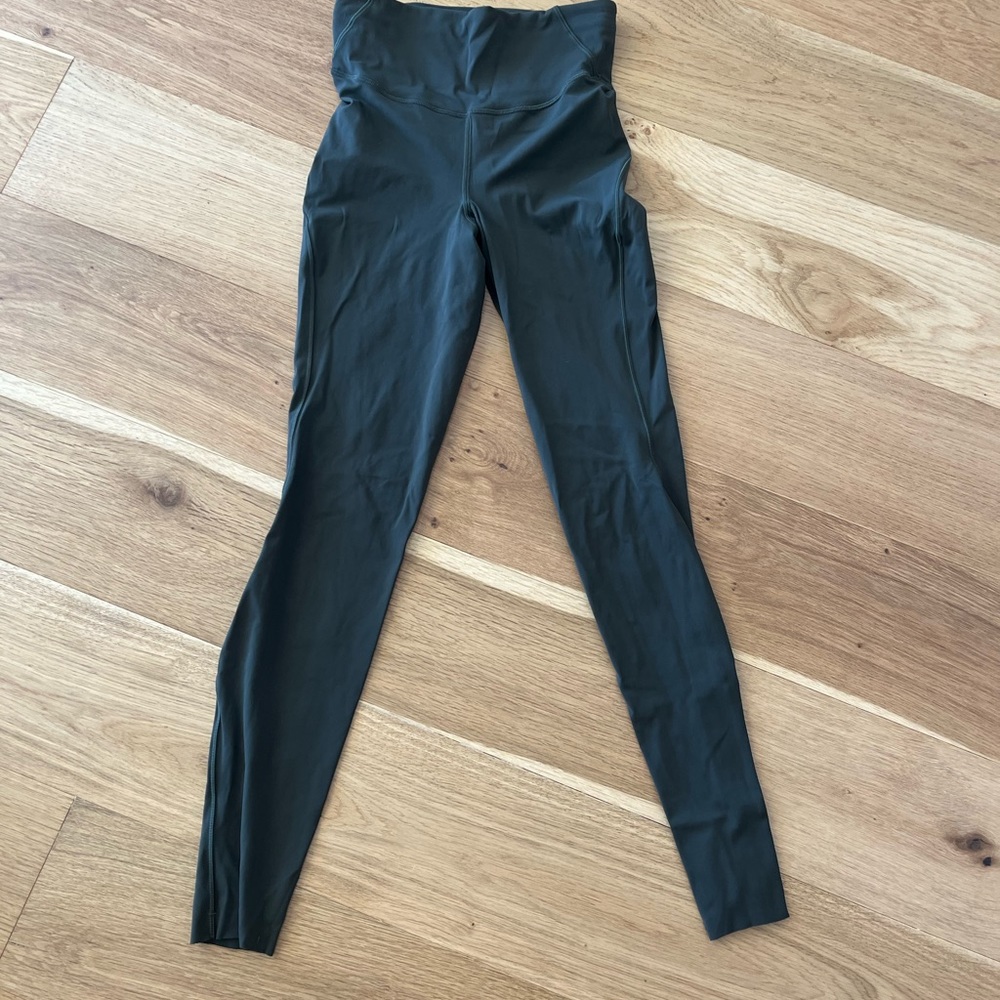 Lululemon base pace leggings